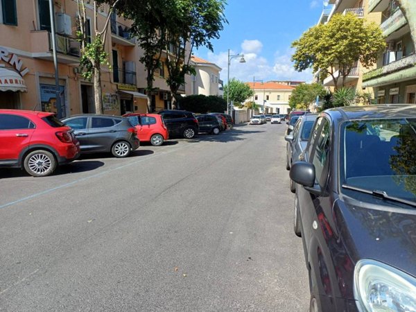 negozio in vendita a Ciampino