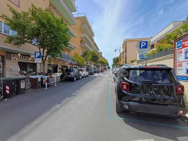 negozio in vendita a Ciampino