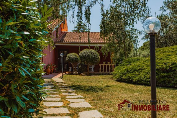 casa indipendente in vendita a Ciampino