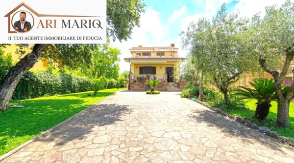 casa indipendente in vendita a Ciampino