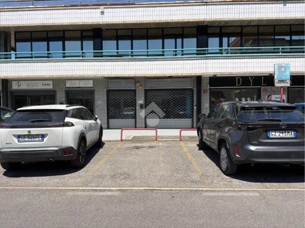 negozio in vendita a Ciampino