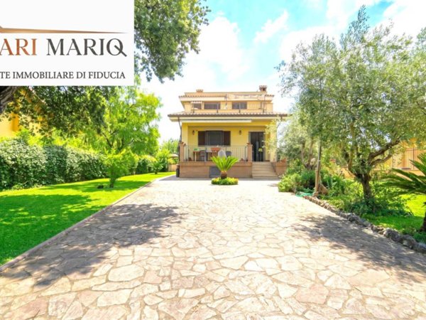 casa indipendente in vendita a Ciampino in zona Acqua Sotterra