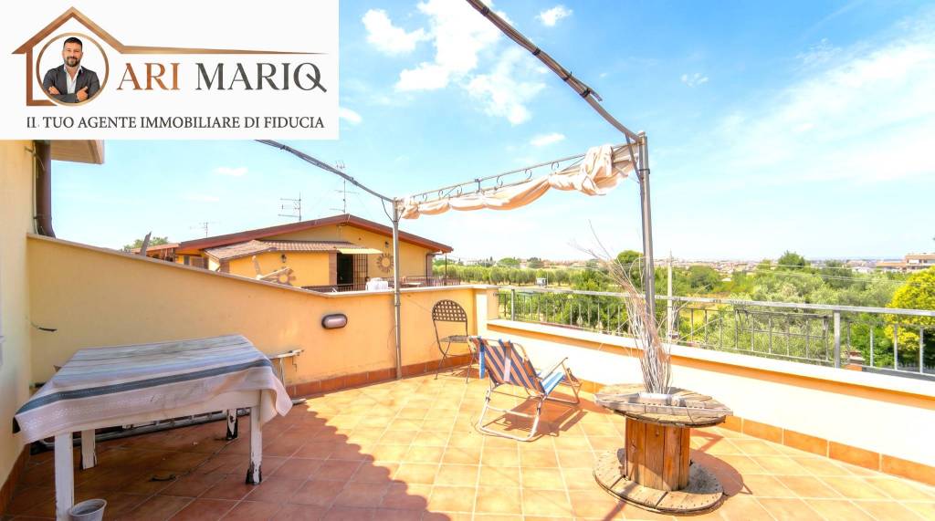 casa indipendente in vendita a Ciampino
