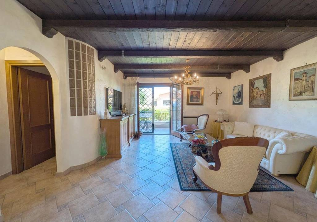 casa indipendente in vendita a Ciampino