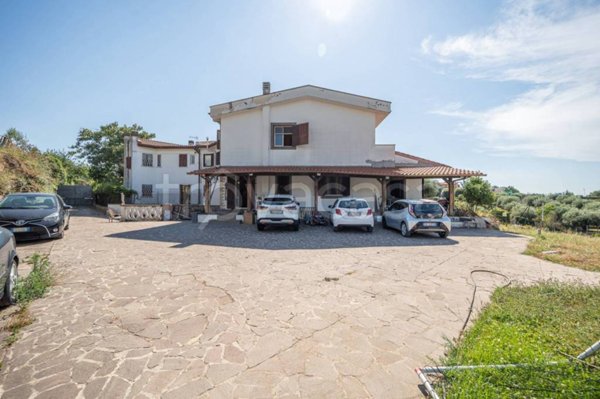 casa indipendente in vendita a Ciampino