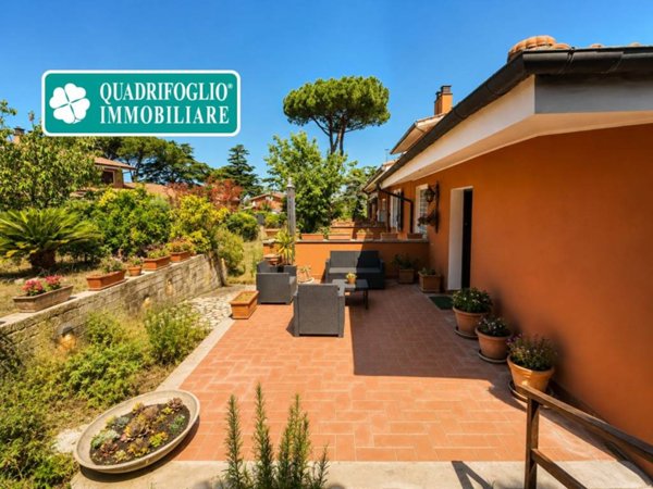casa indipendente in vendita a Ciampino in zona Acqua Sotterra