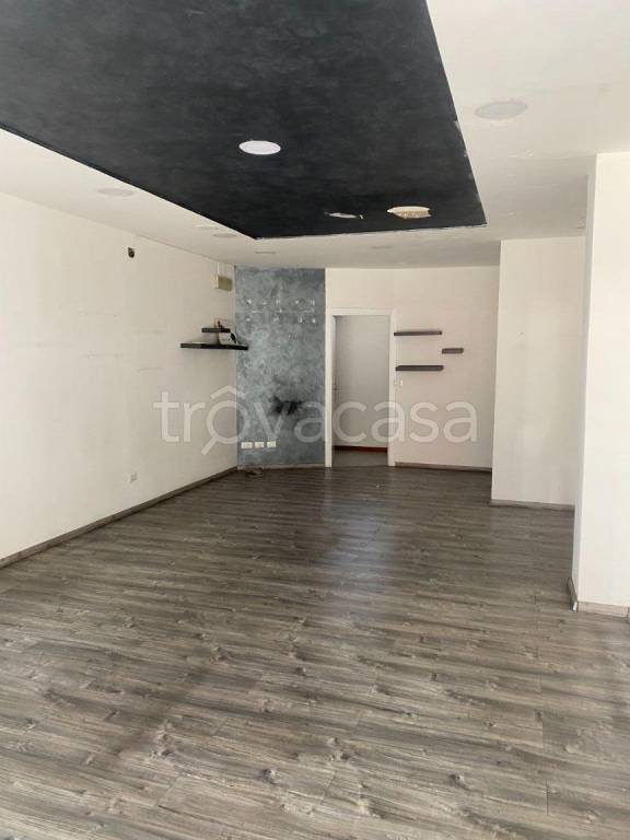 negozio in vendita a Ciampino