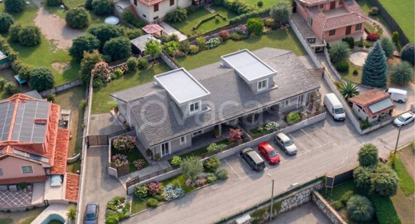 casa indipendente in vendita a Ciampino