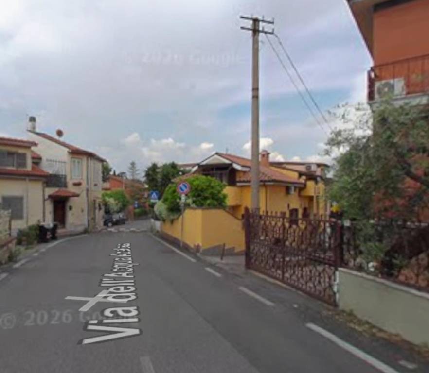 appartamento in vendita a Ciampino in zona Acqua Sotterra
