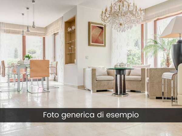 casa indipendente in vendita a Ciampino