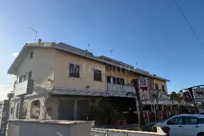 casa semindipendente in vendita a Ciampino