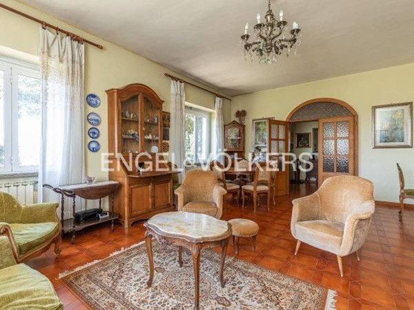 casa indipendente in vendita a Ciampino