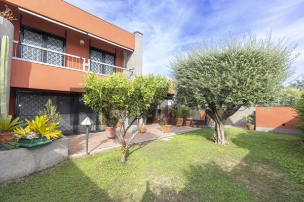 casa indipendente in vendita a Ciampino
