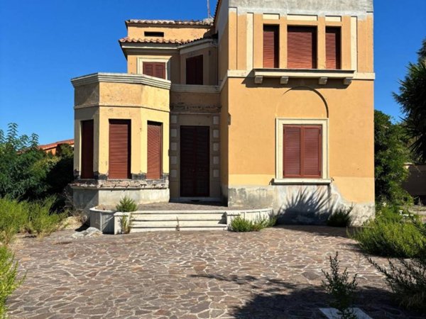 casa indipendente in vendita a Ciampino