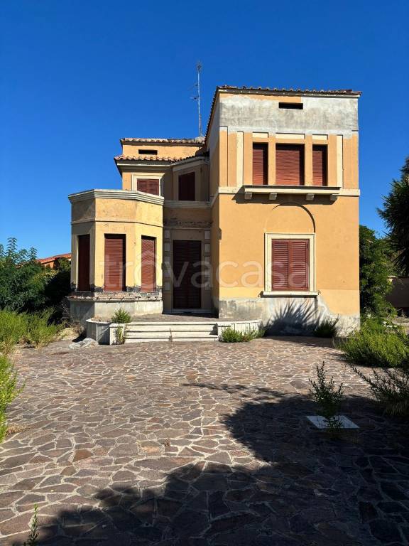 casa indipendente in vendita a Ciampino