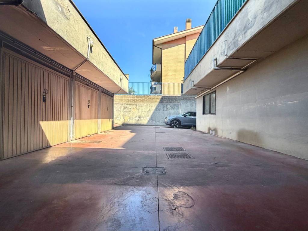 box auto in vendita a Ciampino