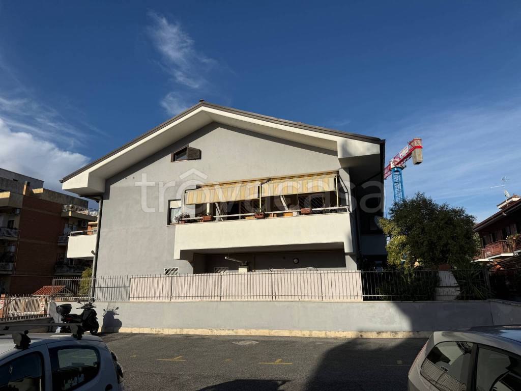 casa indipendente in vendita a Ciampino