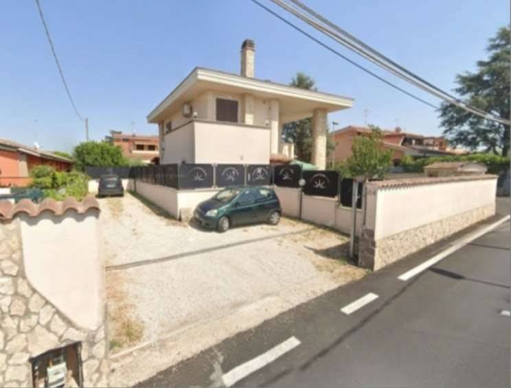 casa indipendente in vendita a Ciampino
