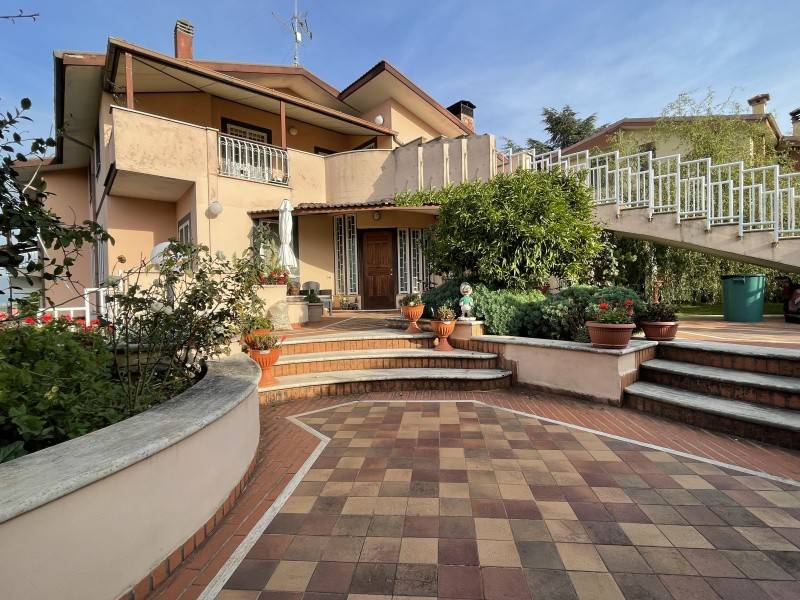 casa indipendente in vendita a San Cesareo