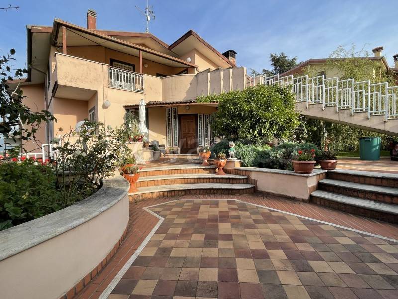 casa indipendente in vendita a San Cesareo