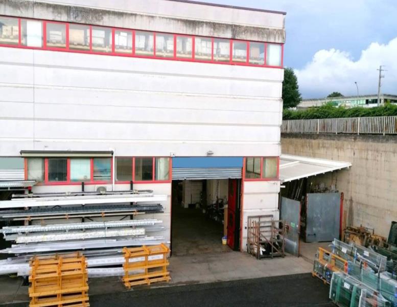 locale commerciale in vendita a San Cesareo