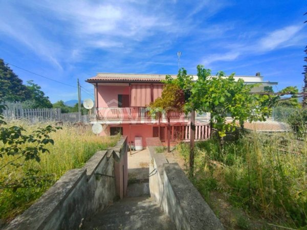 casa indipendente in vendita a San Cesareo