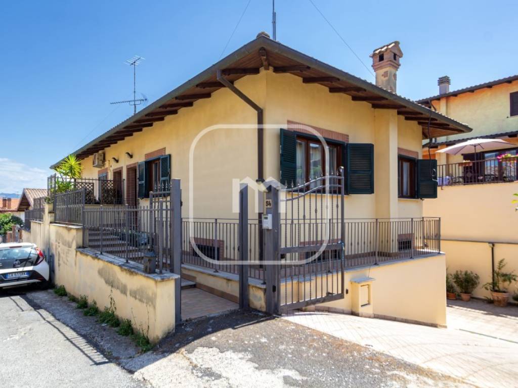 casa indipendente in vendita a San Cesareo