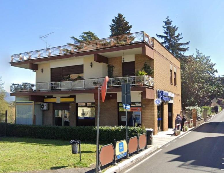 locale commerciale in vendita a San Cesareo in zona Colle di Fuori