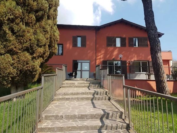 intera palazzina in vendita a San Cesareo