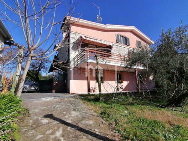casa indipendente in vendita a San Cesareo