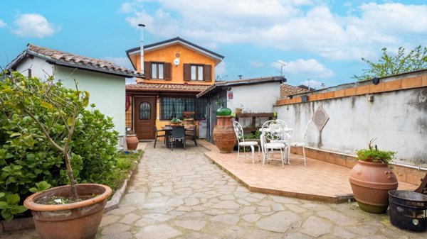 casa indipendente in vendita a San Cesareo