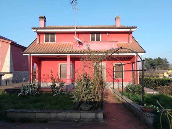 casa indipendente in vendita a San Cesareo