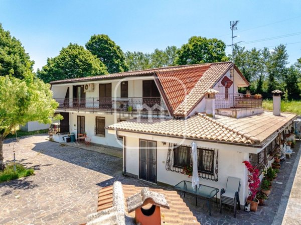 appartamento in vendita a San Cesareo in zona Campo Gillaro