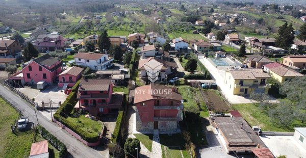 casa indipendente in vendita a San Cesareo
