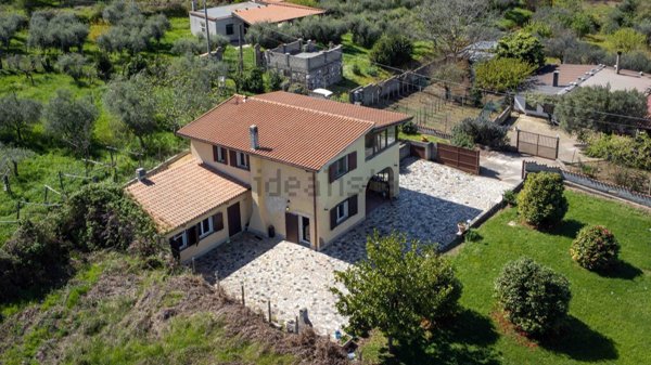 casa indipendente in vendita a San Cesareo
