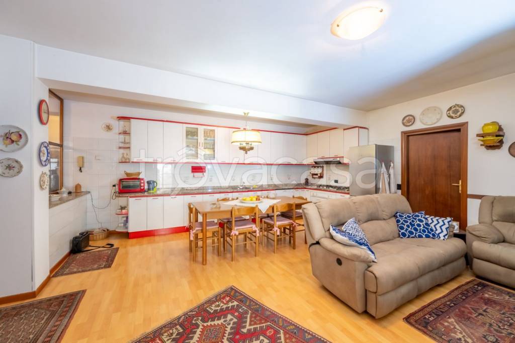 casa indipendente in vendita a San Cesareo