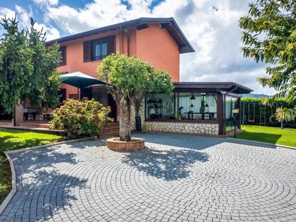 casa indipendente in vendita a San Cesareo