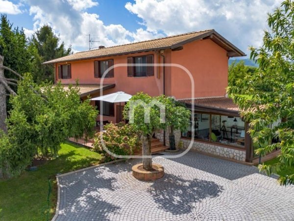 casa indipendente in vendita a San Cesareo