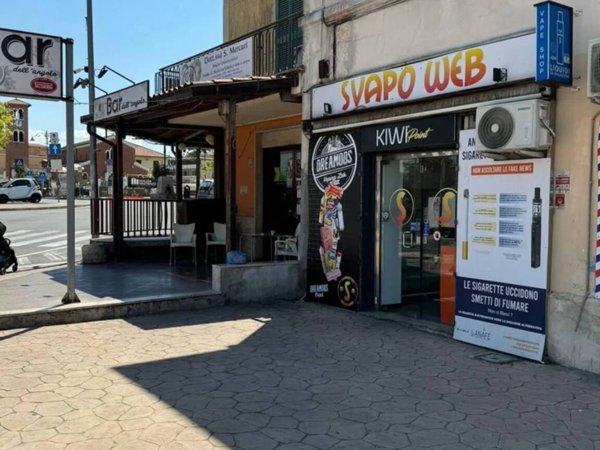 negozio in vendita a San Cesareo