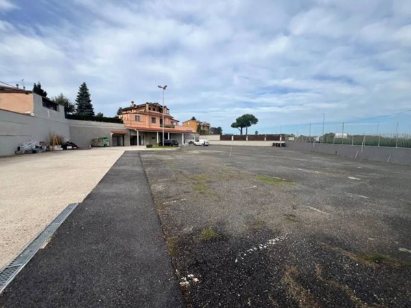 negozio in vendita a San Cesareo