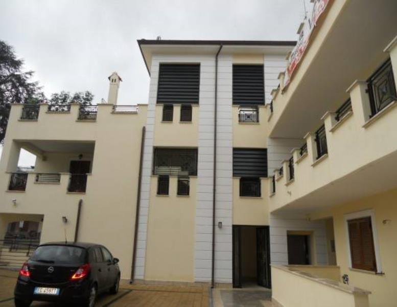 appartamento in vendita a San Cesareo in zona Colle di Fuori