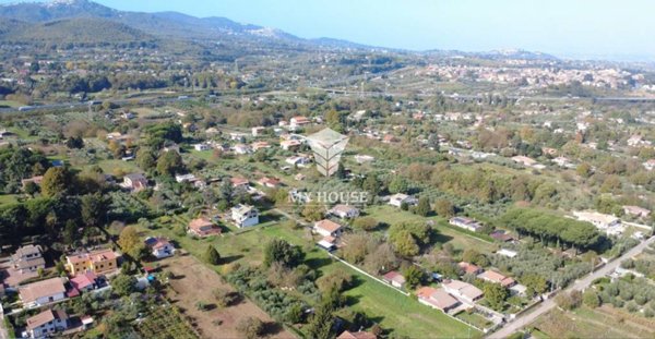terreno agricolo in vendita a San Cesareo
