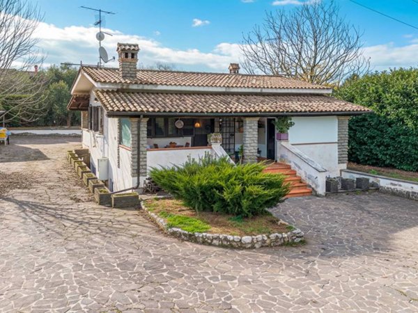 casa indipendente in vendita a San Cesareo