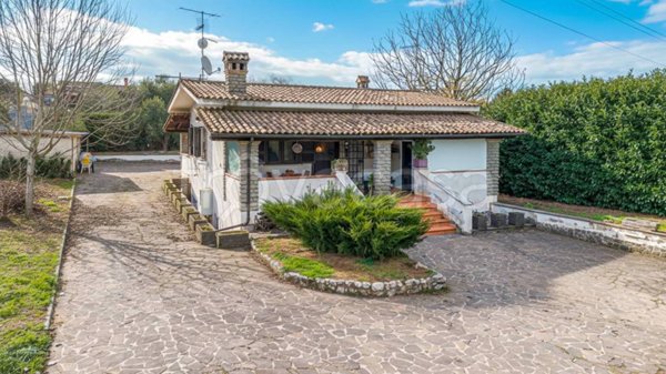 casa indipendente in vendita a San Cesareo