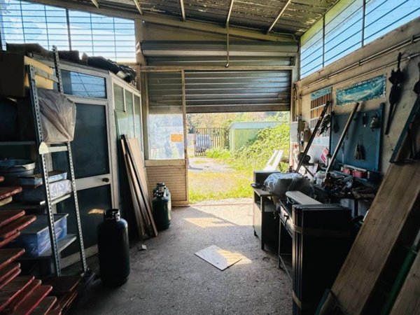 locale commerciale in vendita a San Cesareo