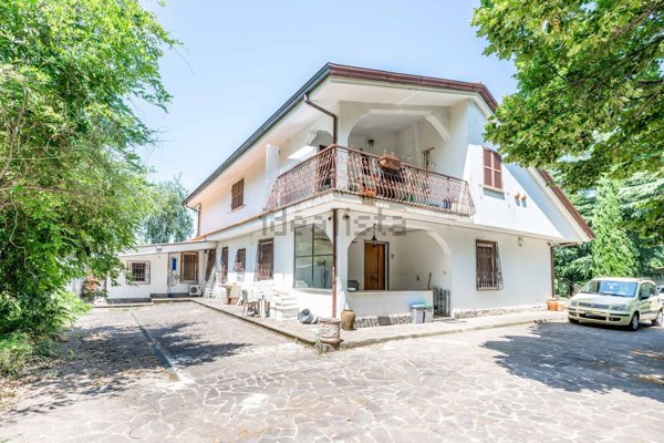 appartamento in vendita a San Cesareo in zona Campo Gillaro