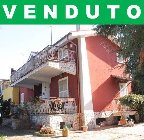 casa indipendente in vendita a San Cesareo