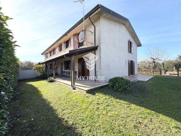 casa indipendente in vendita a San Cesareo