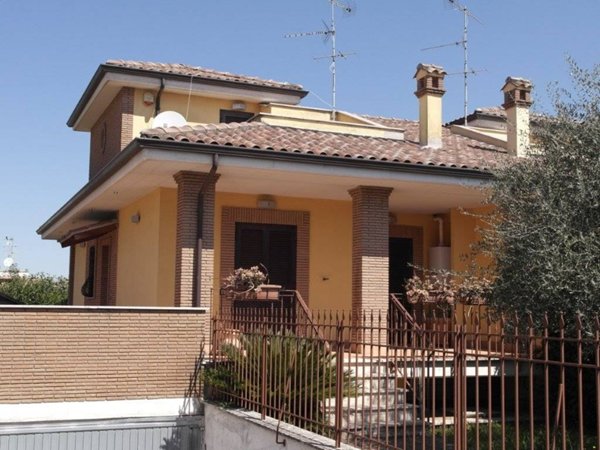 casa indipendente in vendita a San Cesareo