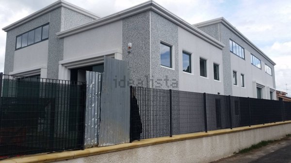 locale di sgombero in vendita a San Cesareo